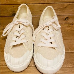 NWT Nine West women's Hazie 2 fashion sneakers size 8 off white